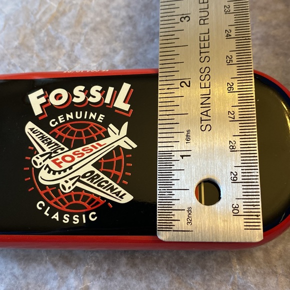 Fossil Vintage Sunglasses Tin Case. 1995 - Picture 6 of 6
